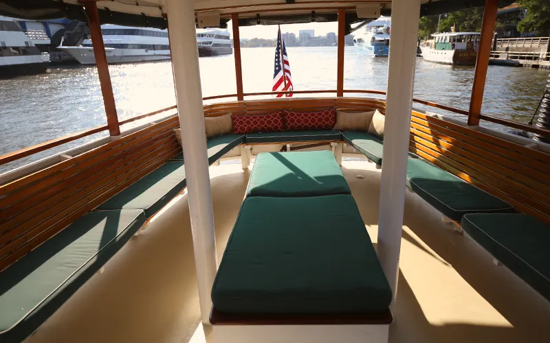 Salon of Yacht Patriot