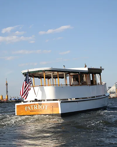 Yacht Patriot
